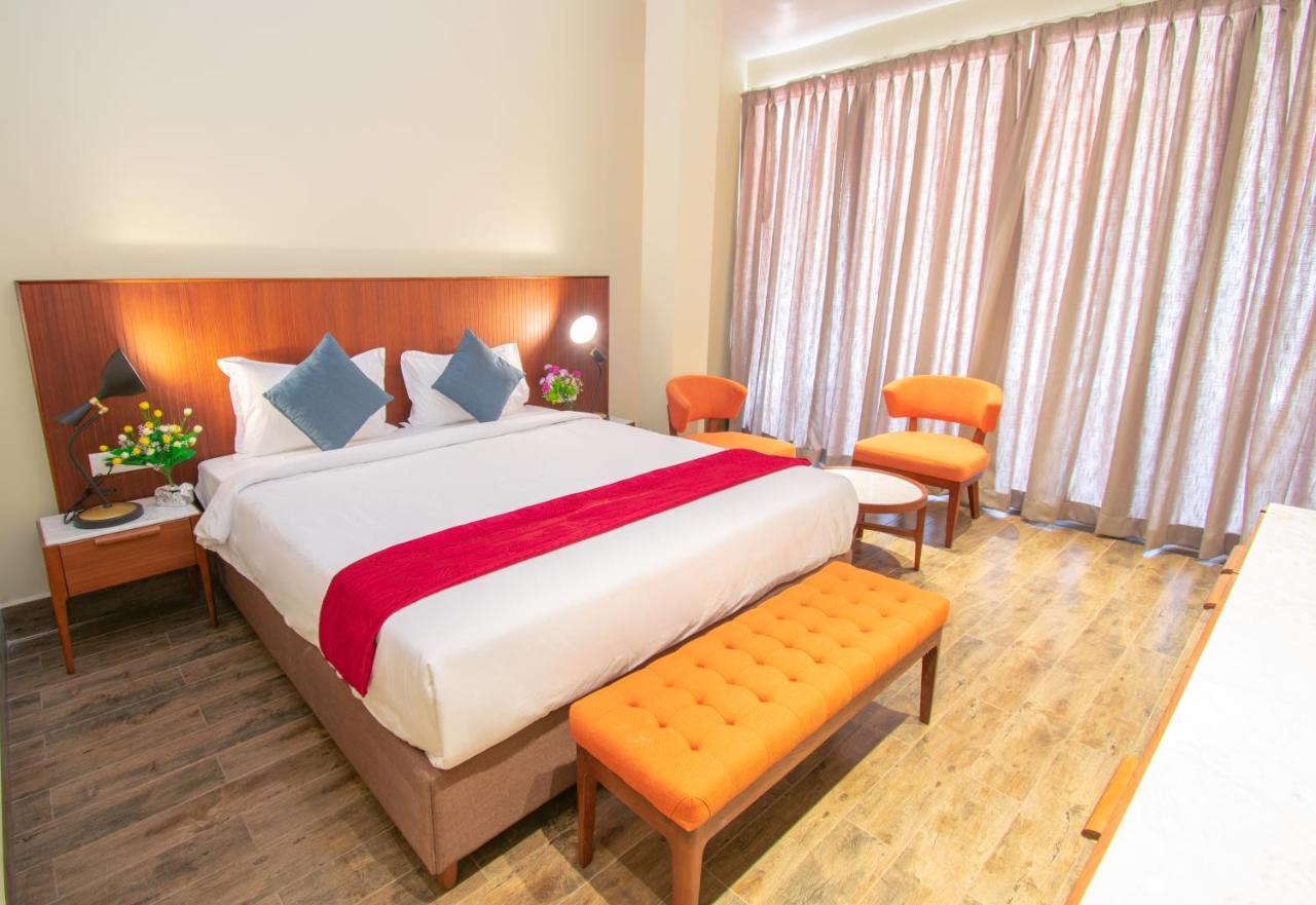Hotel Octave Rococco Morjim Pernem Exteriér fotografie