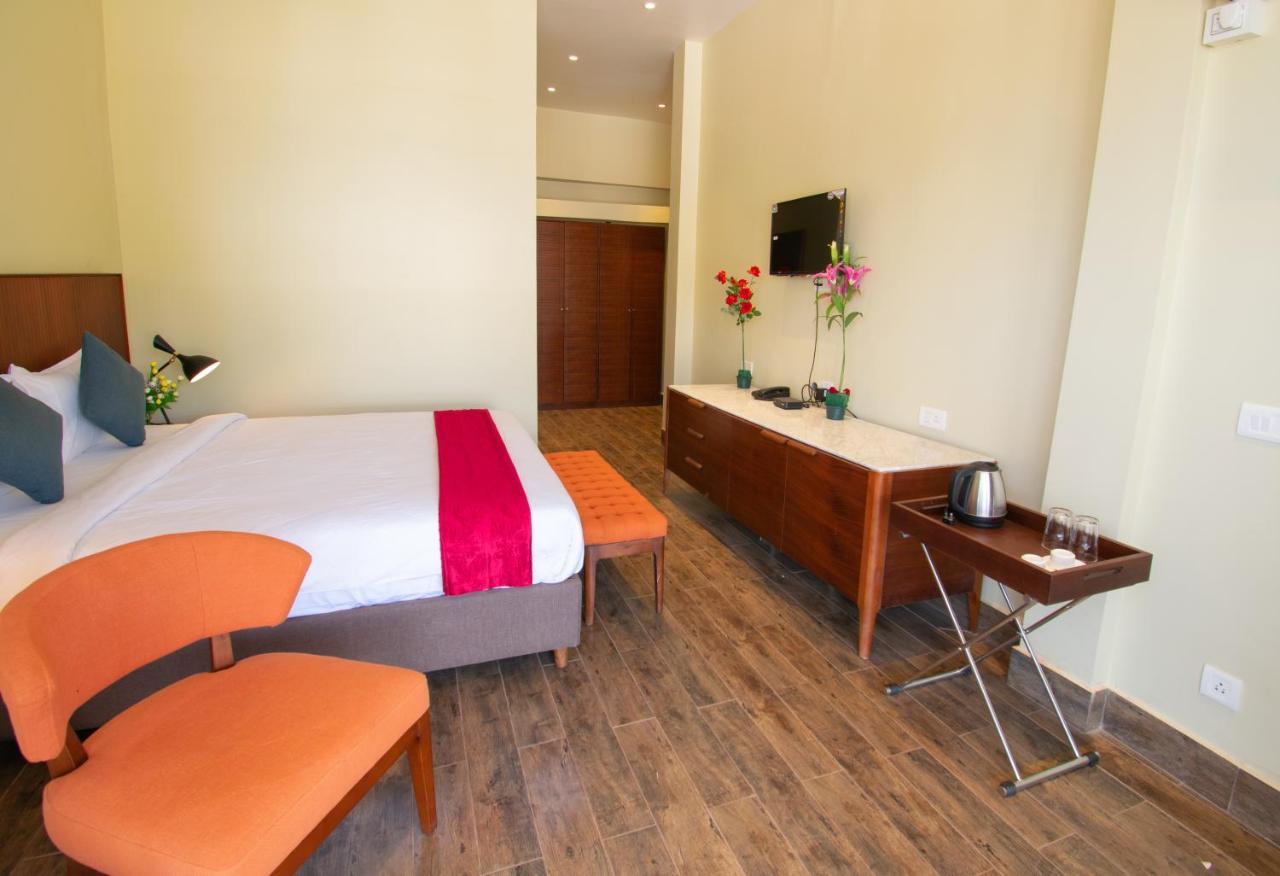 Hotel Octave Rococco Morjim Pernem Exteriér fotografie