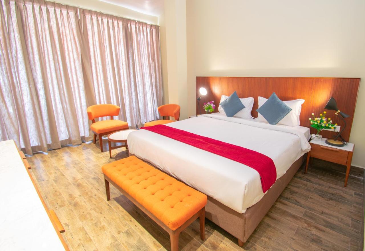 Hotel Octave Rococco Morjim Pernem Exteriér fotografie