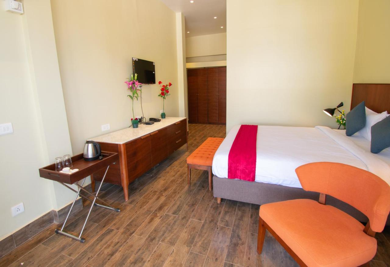 Hotel Octave Rococco Morjim Pernem Exteriér fotografie